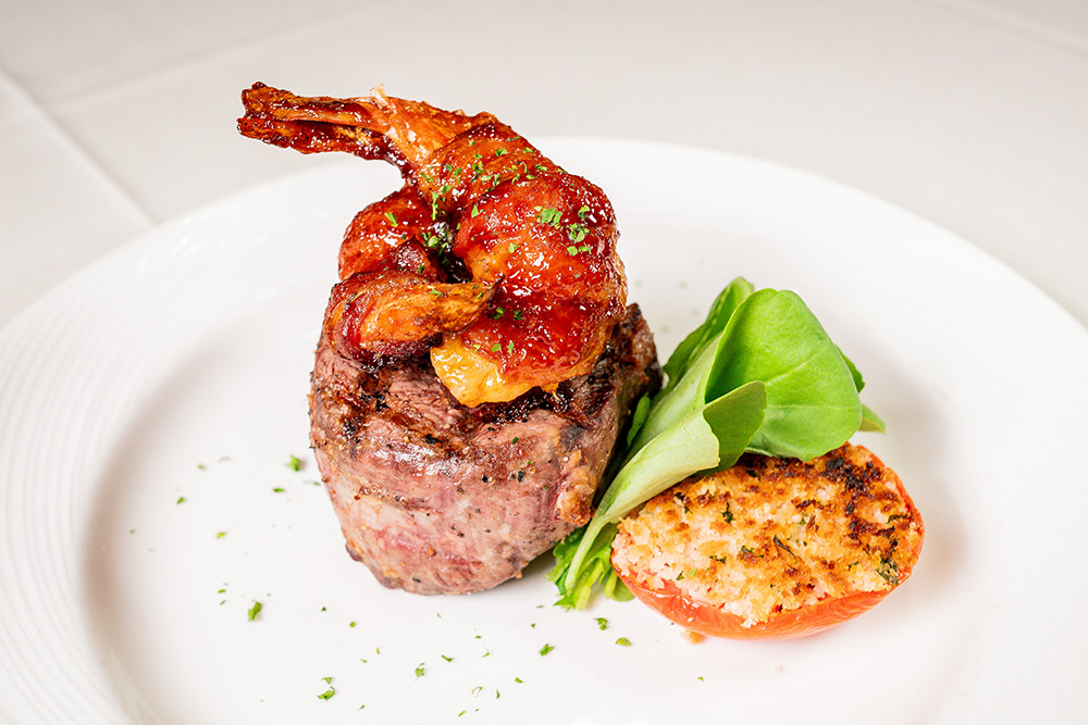 <strong>What is a Surf & Turf Dinner? Enjoy the Best of Both Worlds</strong>