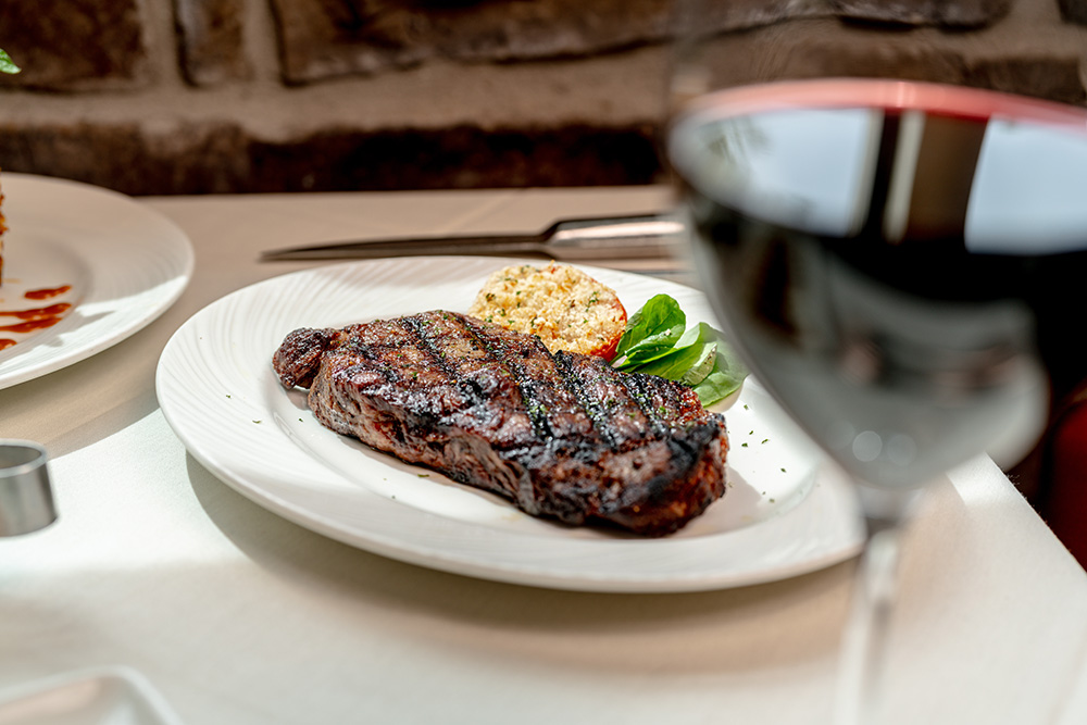 <strong>The Perfect Pairings for Red Wine</strong>