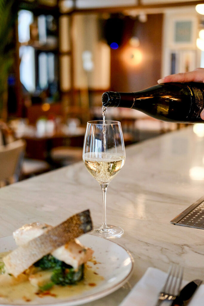 <strong>How to Pick Wine at a Restaurant Without Feeling Lost</strong>
